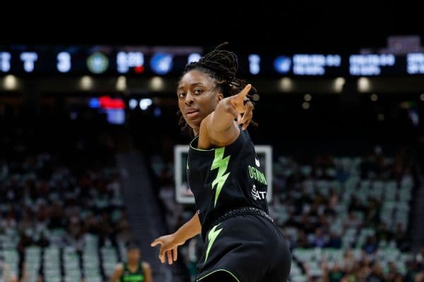 10-time WNBA All-Star Nneka Ogwumike returning to Sparks