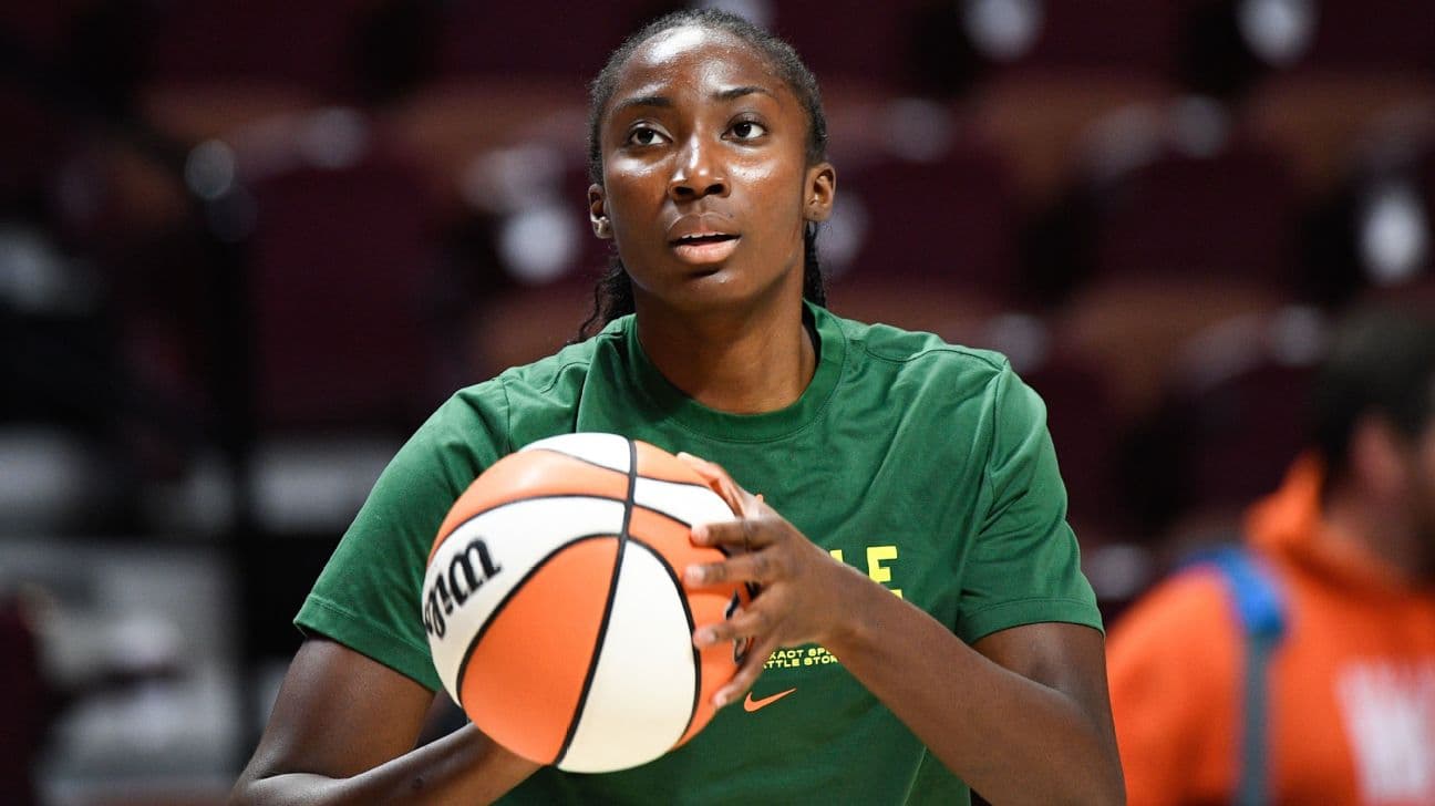 Fantasy women's hoops: Which injured players are must-holds and which are droppable?